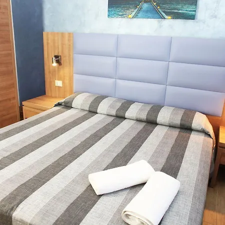 فندق مبيت وإفطار Coralia 4*