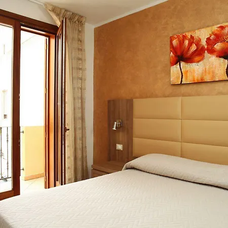 Coralia فندق مبيت وإفطار 4*
