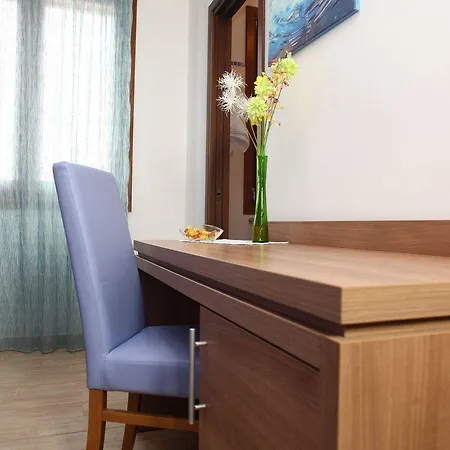 Coralia فندق مبيت وإفطار 4*