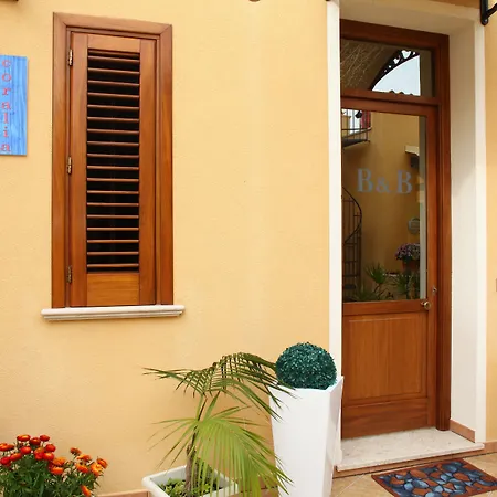Coralia Bed & Breakfast 4*